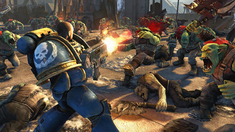 Warhammer 40,000: Space Marine - Space Marine настрелял денег для THQ